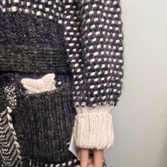 New Gray Cream Sweater Coat XL 10 12 Chunky Belted Italy - Picture 5 of 15